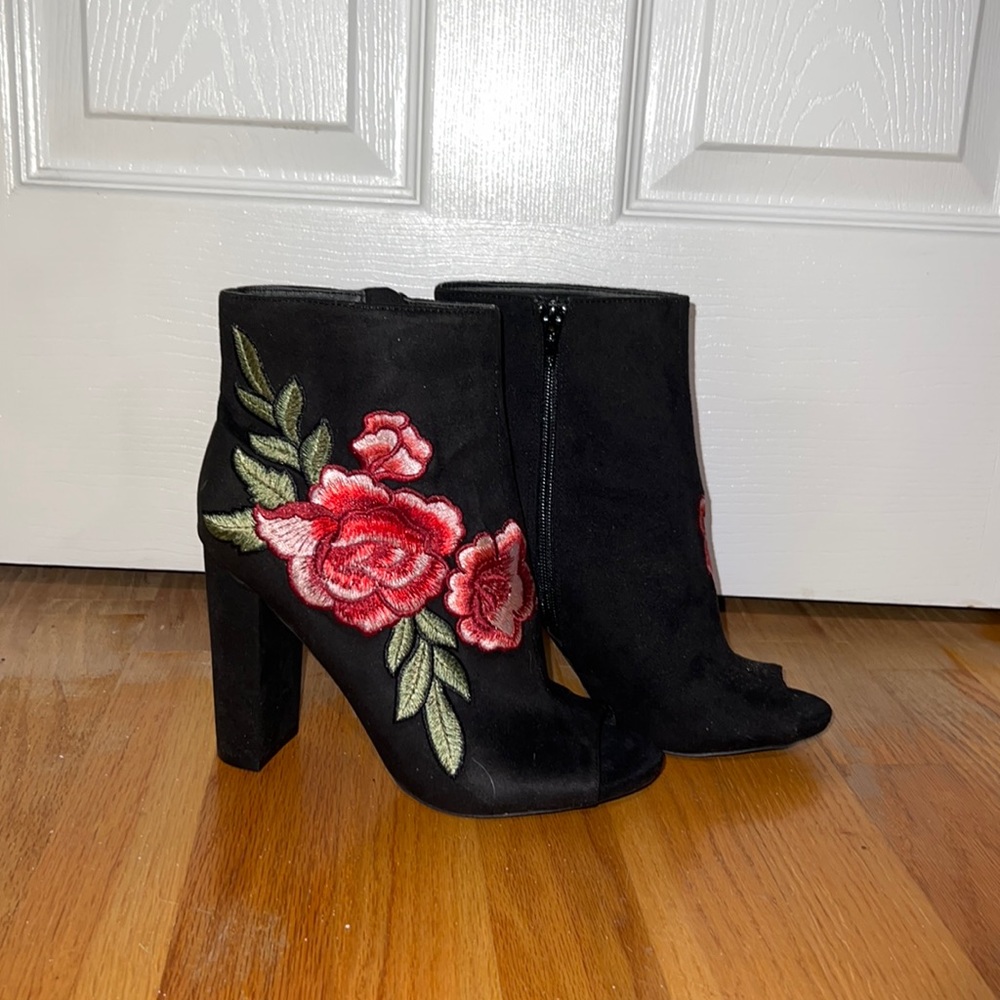 Open-toe Embroidered Booties